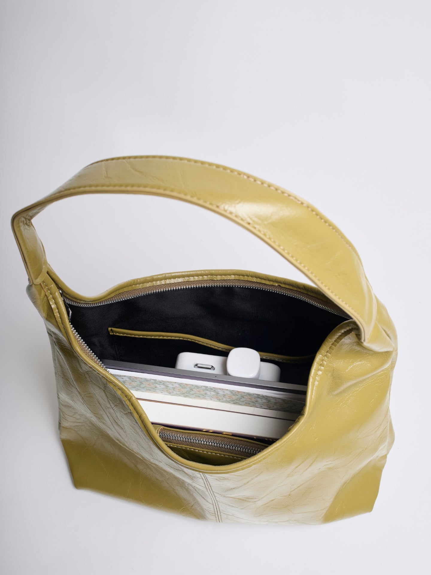Scarlett Tote Bag aus Distressed-Leder
